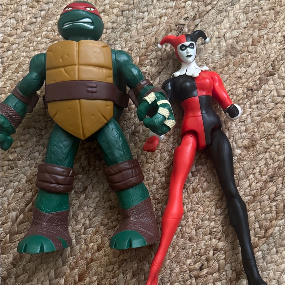 TMNT Raphael & DC Harley Quinn Action Figures